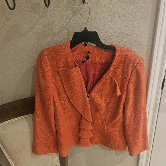 Tahari Orange Blazer in linen size 6 - Picture 1 of 4